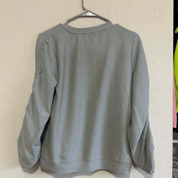 Simply Vera shirt size small - Picture 5 of 6